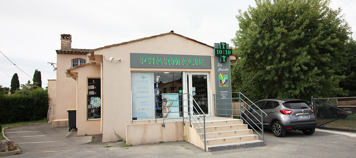 Pharmacie du musée à Biot.
