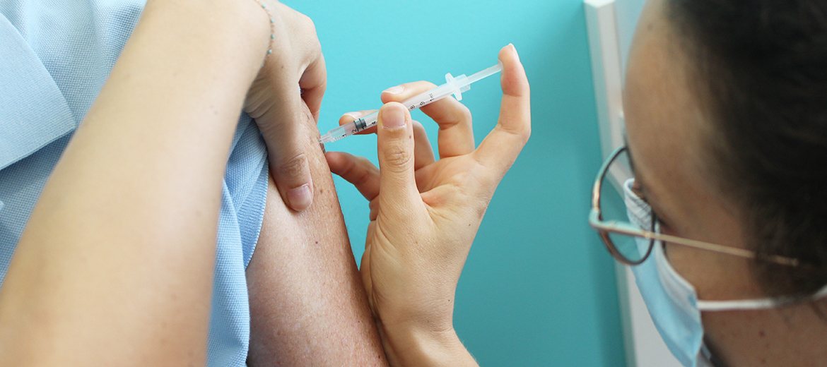 Vaccination à la pharmacie de Biot.